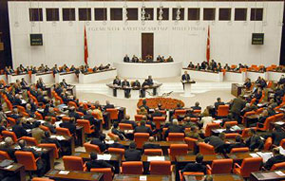 “Türk siyasetinde değişim, aktörler düzeyinde gerçekleşiyor…”